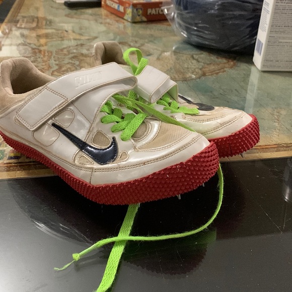 Nike Mens Highjump spikes. Mens size 6, fit womens 7.5 - Picture 1 of 2